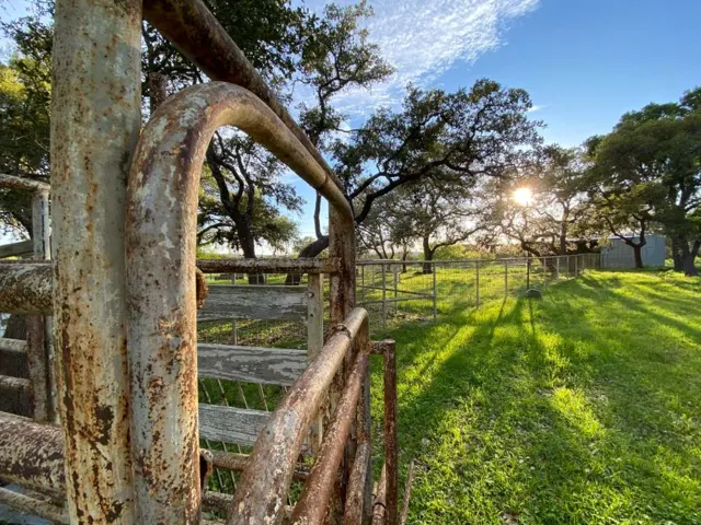 Poco Loco Ranch — Texas Hill Country guest ranch in Boerne